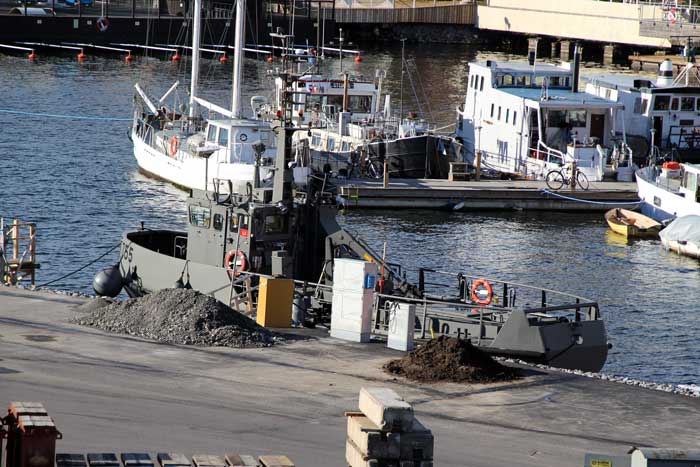 HMS 755