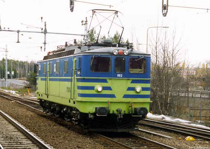 Ma 882