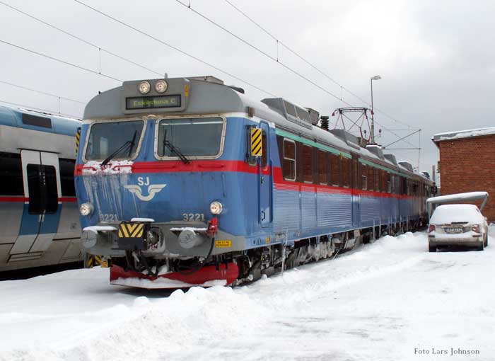 X12 3221